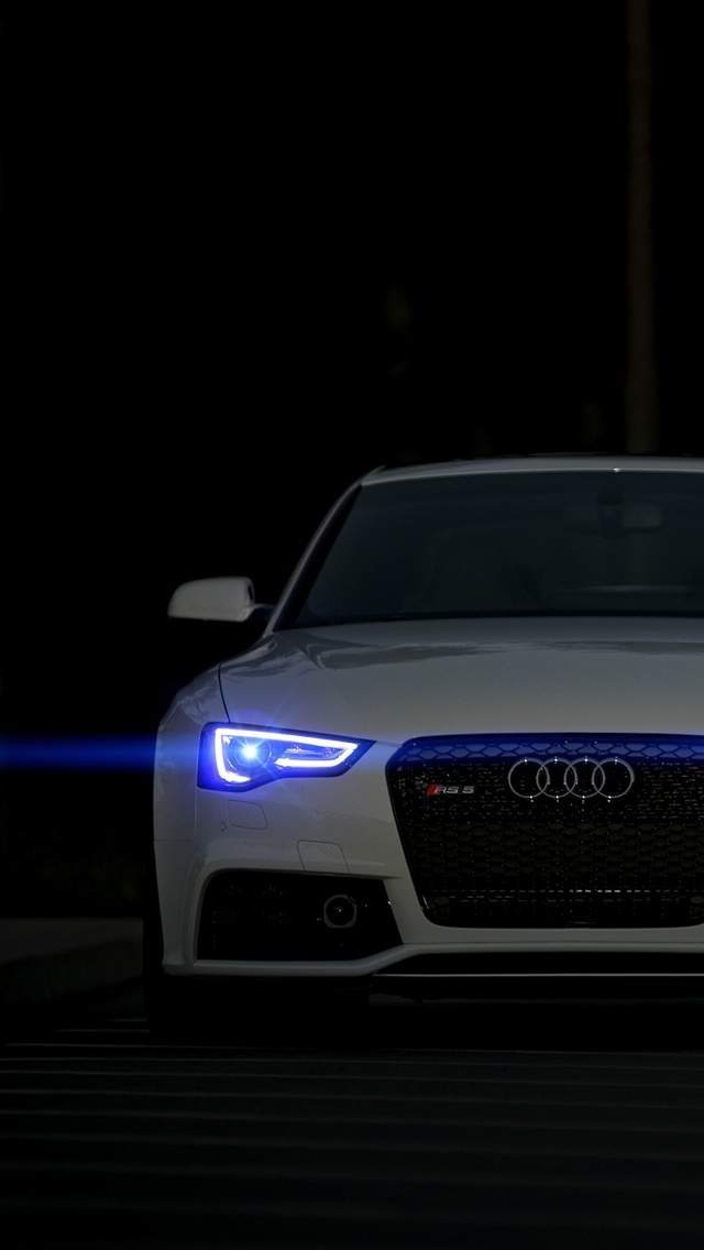 Khám phá thế giới xe hơi cùng hình ảnh Audi - thương hiệu danh giá với phong cách thiết kế độc đáo và công nghệ tiên tiến nhất.