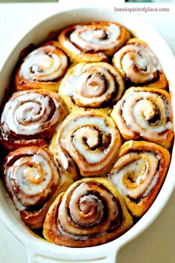 What is the TikTok Cinnamon Roll Hack?