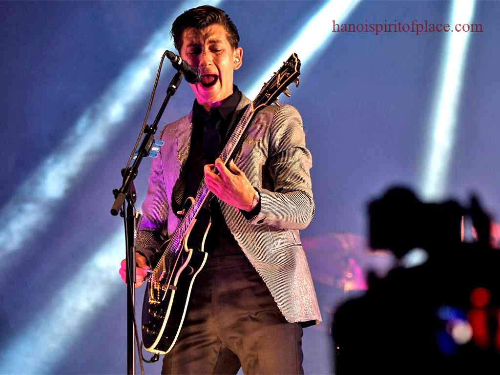 Arctic Monkeys Glastonbury Twitter: Reactions and Unforgettable Moments