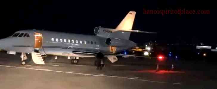 Rick Ross Airplane: Unveiling the High-Flying Lifestyle of the Iconic Rapper”