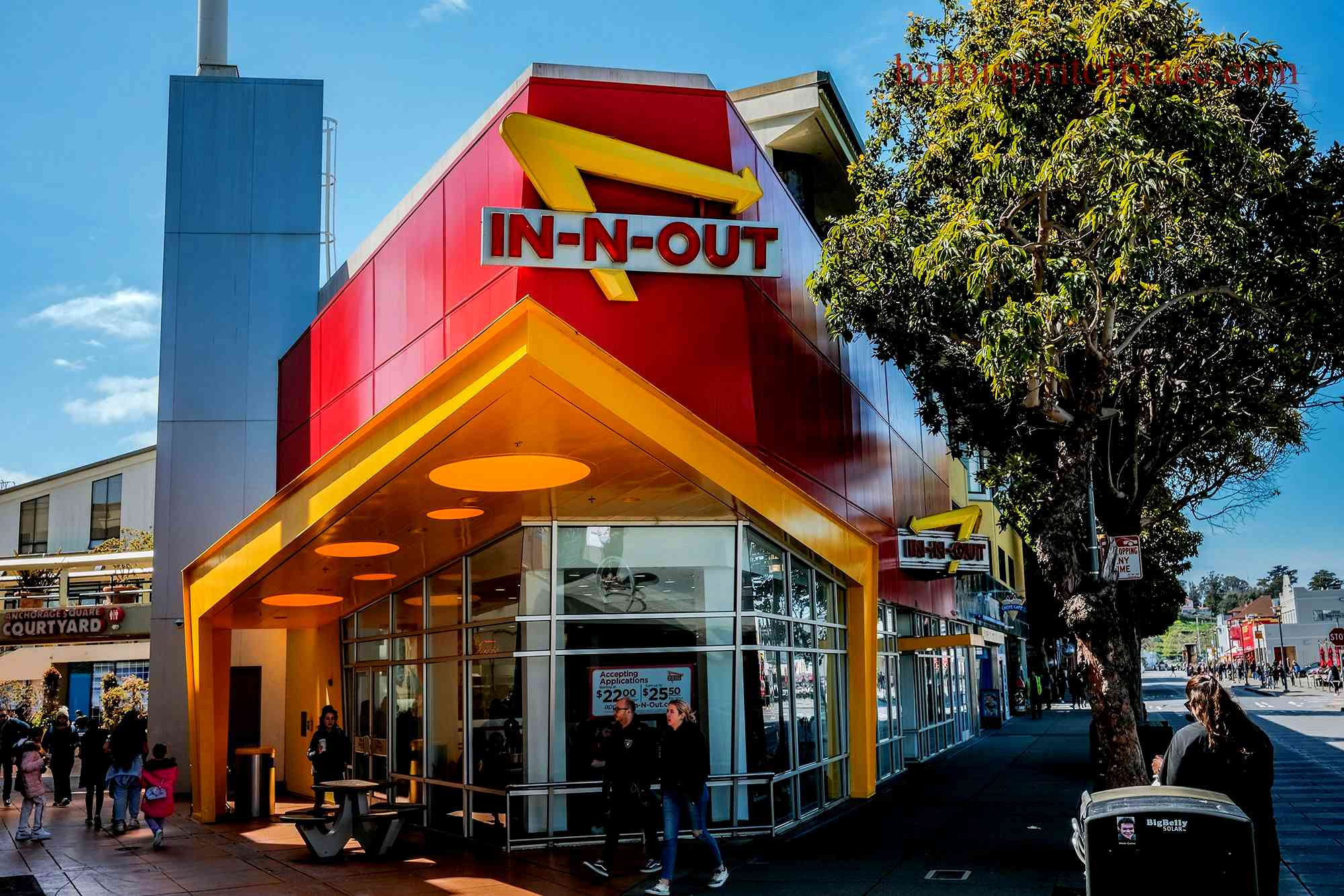 In N Out Mask Ban Sparks Controversy over Health vs Liberties