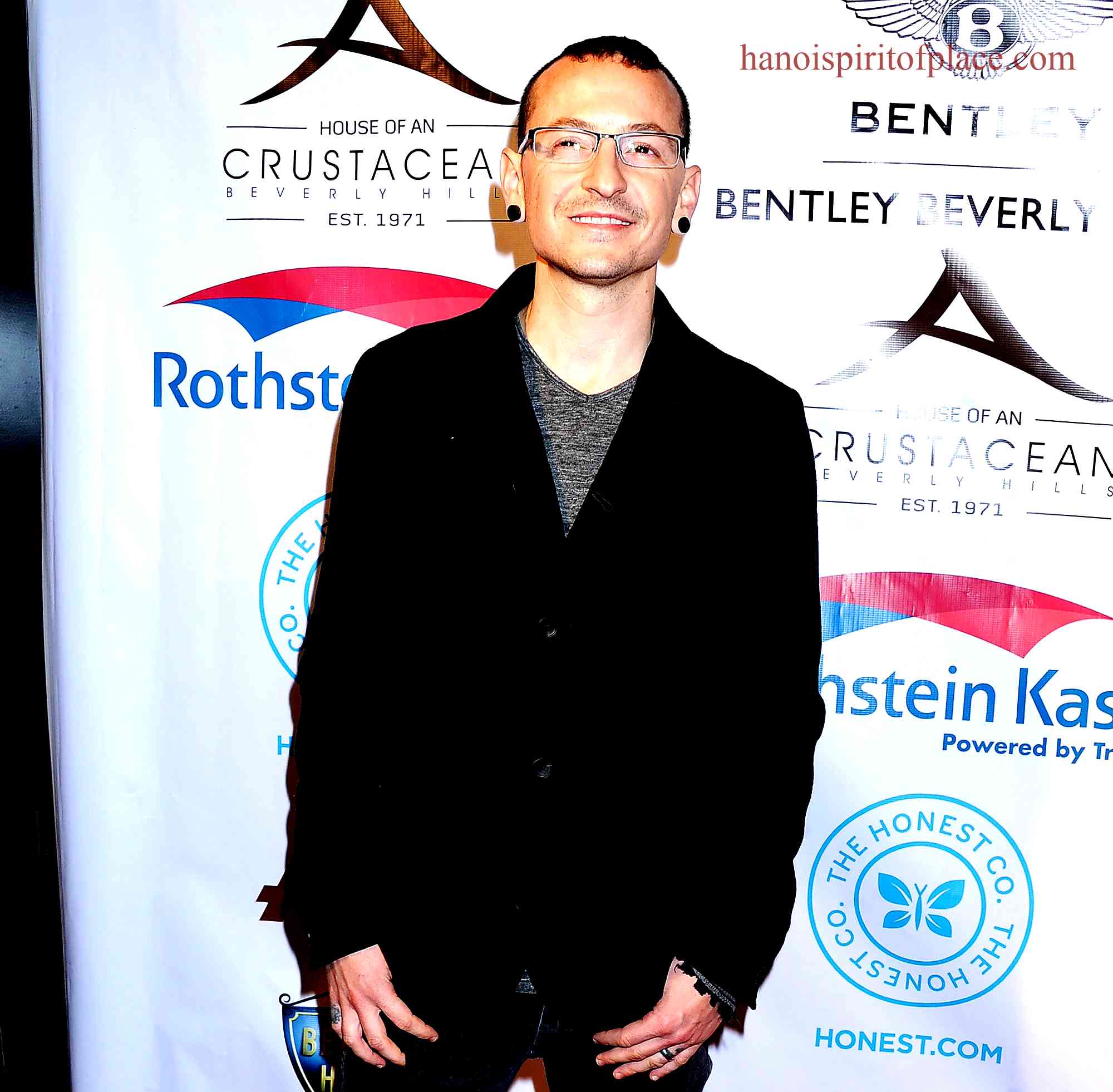 Brief overview of Chester Bennington's career and impact