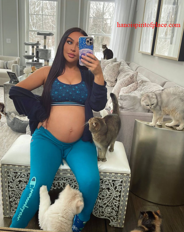 Carli Bybel Maternity Photos