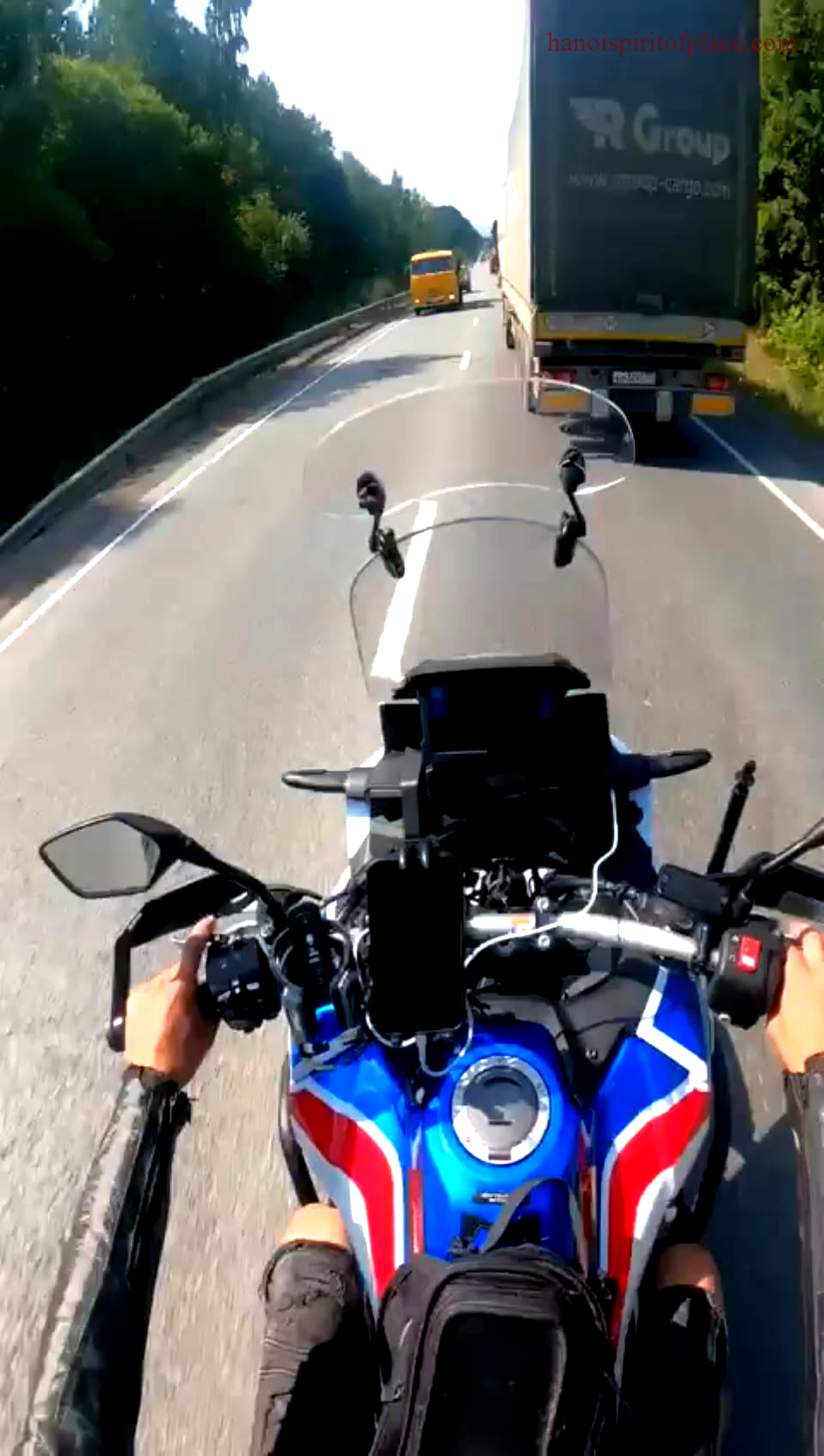 Motorcyclist Loses Leg BMW Original Video Accident