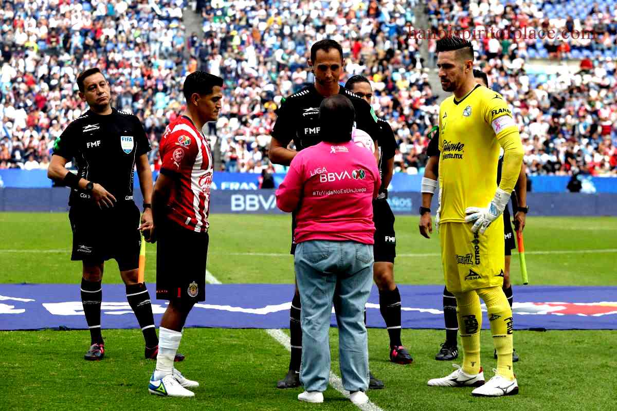 video de jugadores de Chivas con mujeres