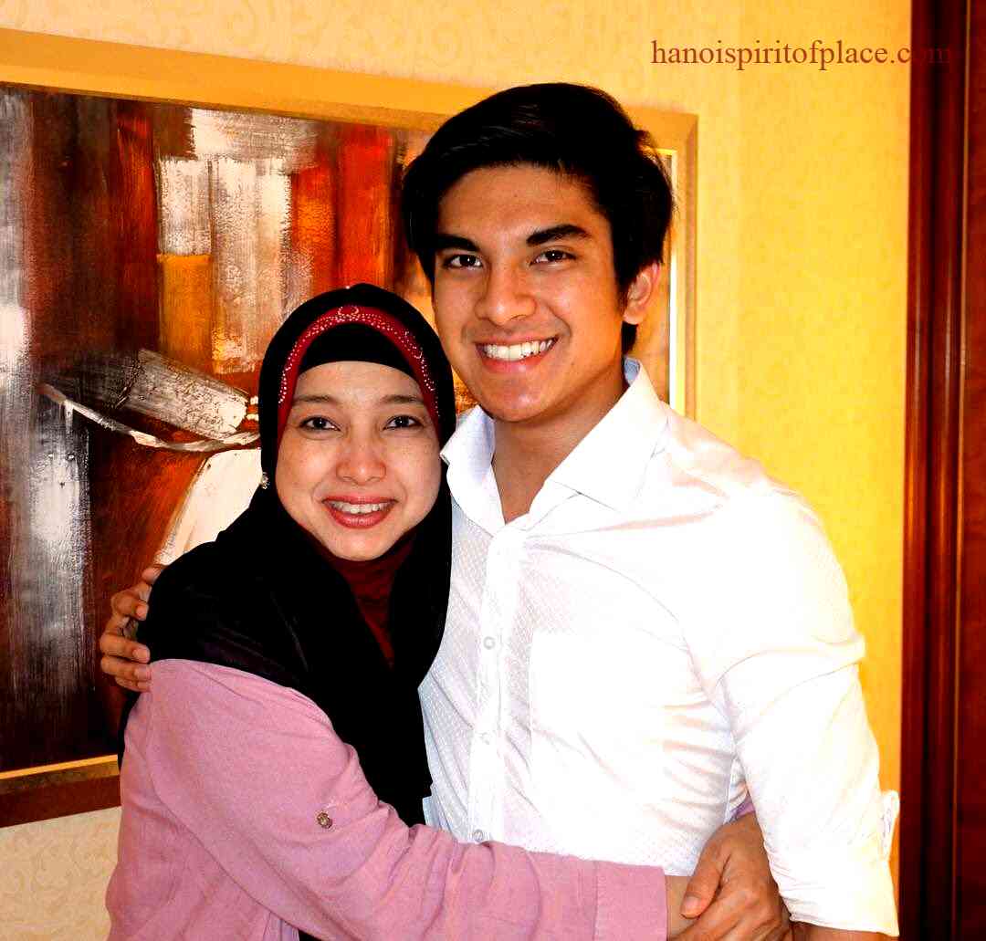 From Syed Saddiq Wife to Her Achievements