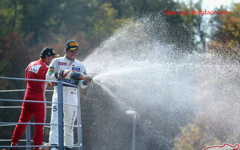 foto finish F1 Alonso Perez